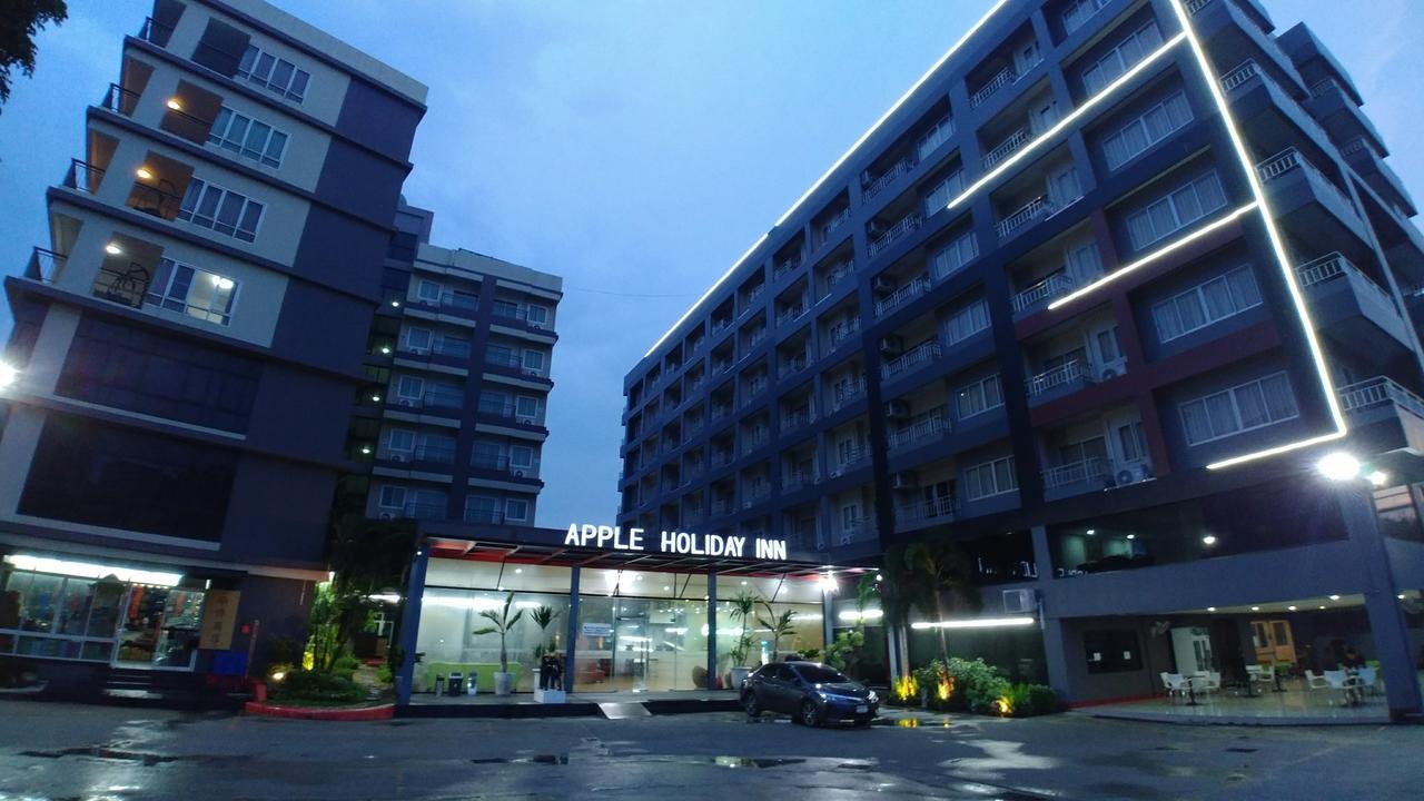 Apple Holiday Bangkok Exterior photo