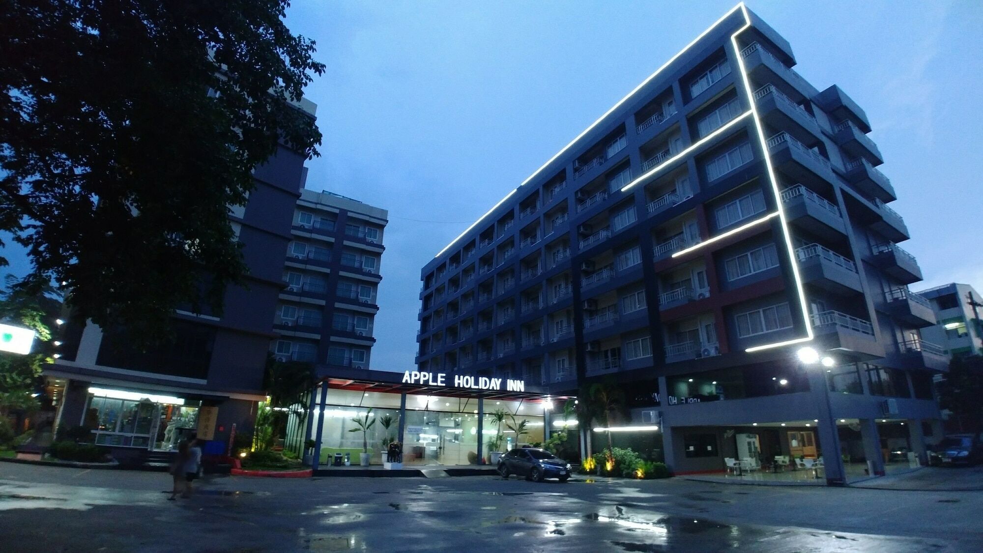 Apple Holiday Bangkok Exterior photo